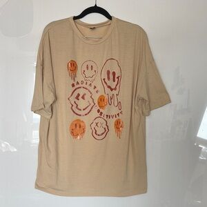 SHEIN Tan Graphic Short Sleeve Tee